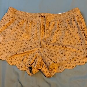Mudd brown scalloped floral eyelet soft shorts